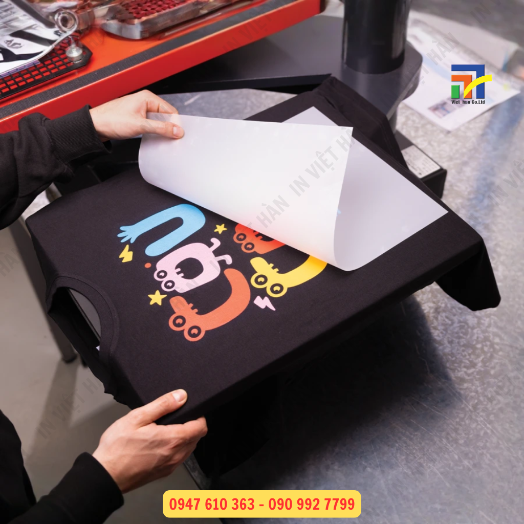 Gia c&ocirc;ng cắt bế m&agrave;ng decal